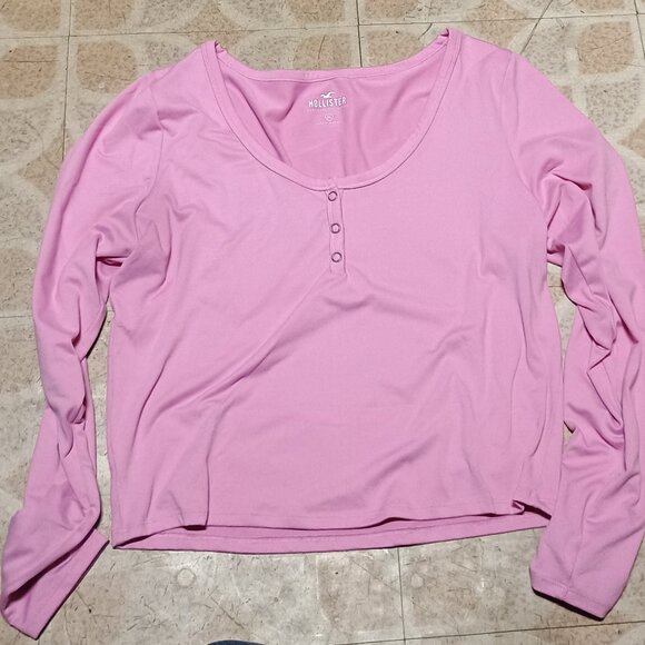 pink cropped hollister henley - Picture 2 of 6